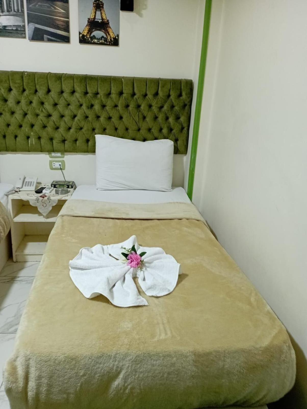 Salvatore With Simple Breakfast- Al Dokki Bed & Breakfast Cairo