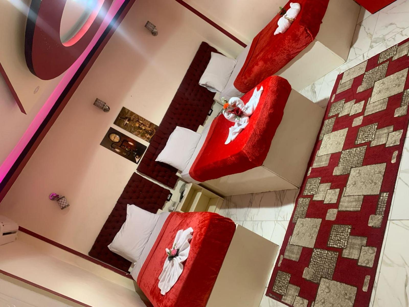 Salvatore With Simple Breakfast- Al Dokki Bed & Breakfast Cairo